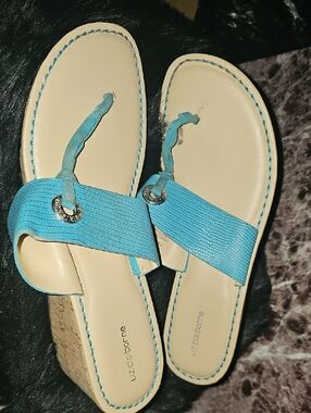 Liz Claiborne Turquoise Cork Wedge Thong Sandals
